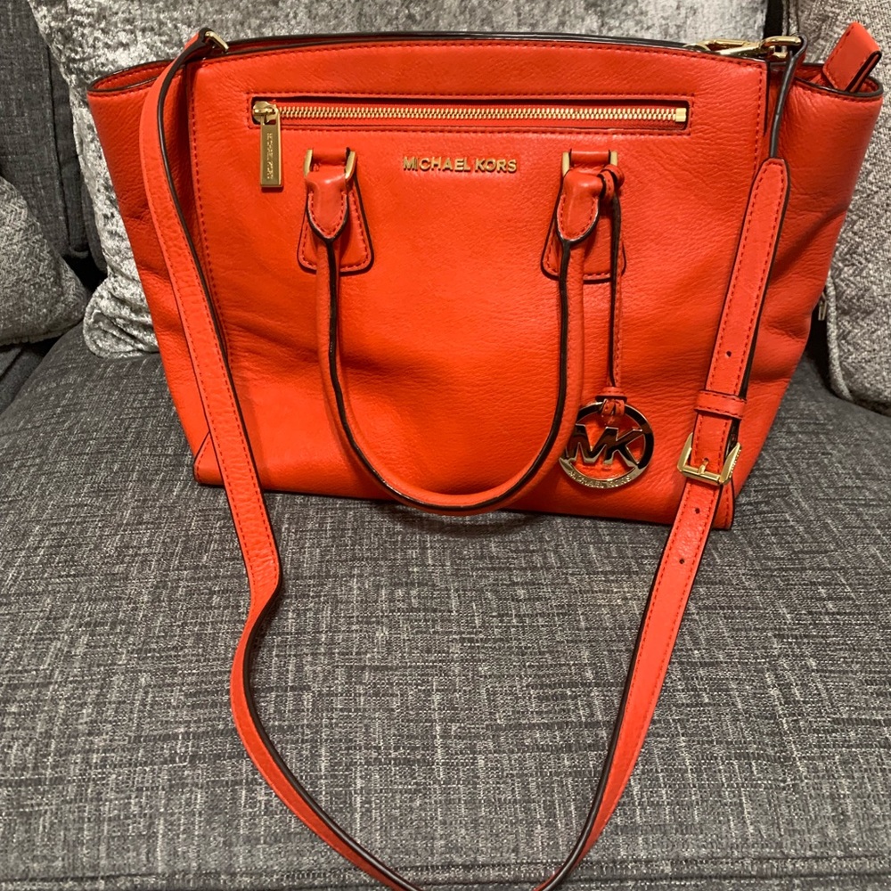 MK 🌺 sold